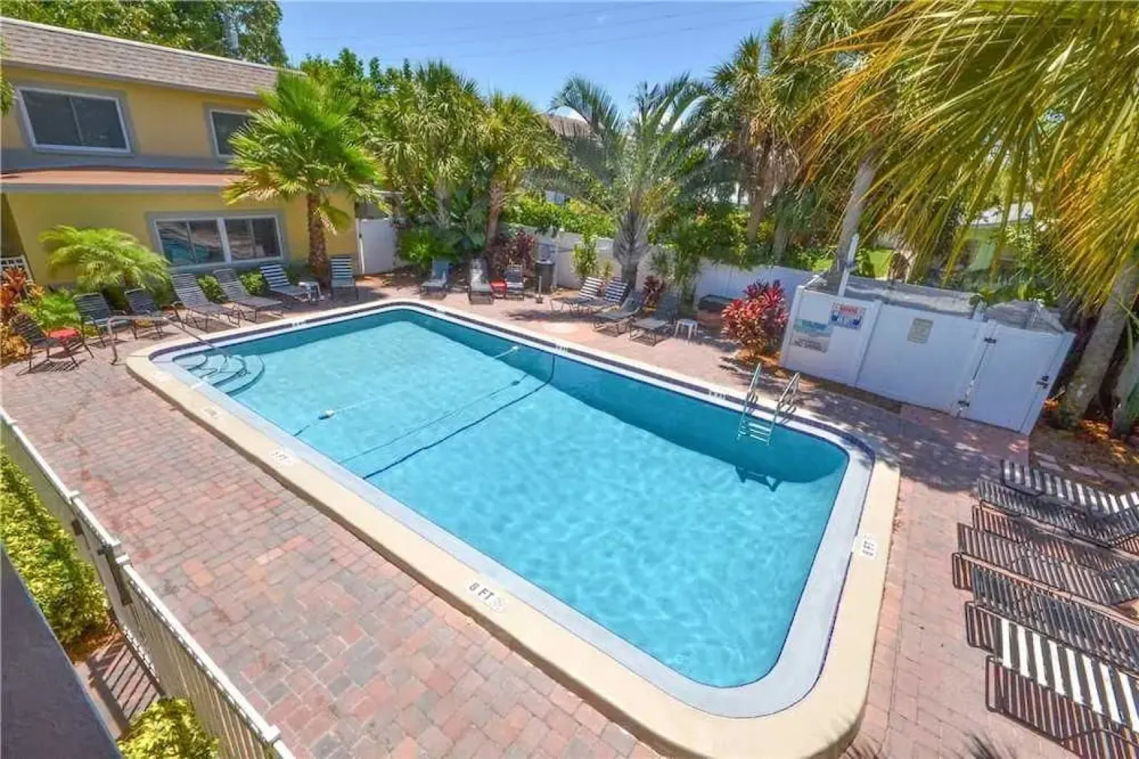 Waves 10 - Two Bedroom Condo