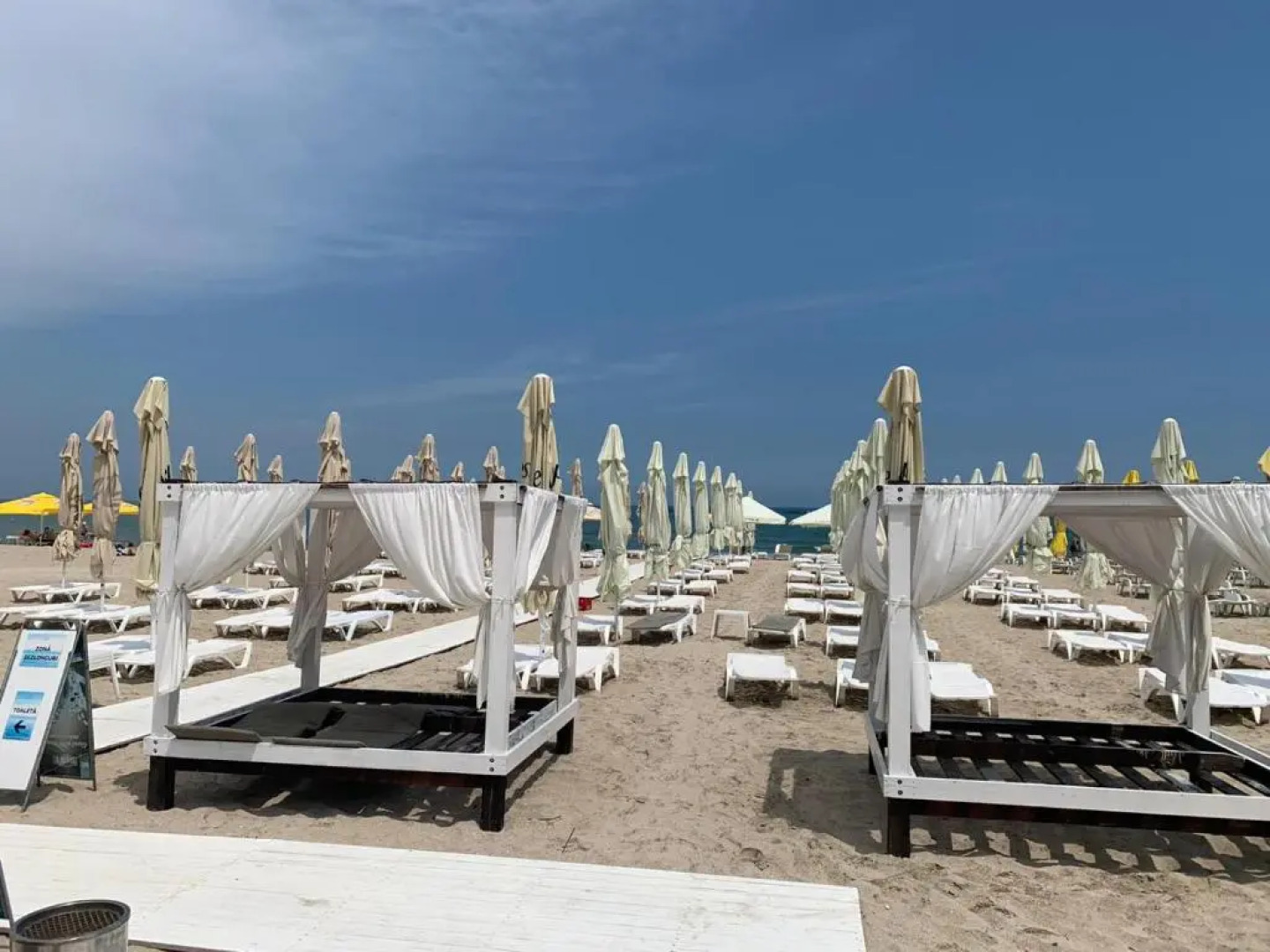 Apartment Sunset Lake View