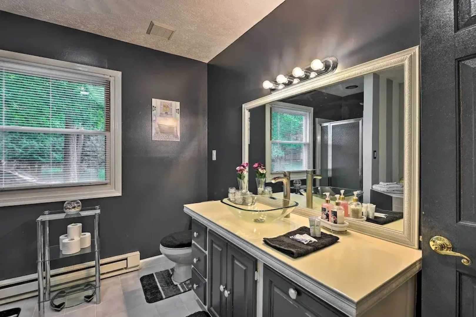 7 Mi to Tobyhanna State Park: Quiet Retreat!