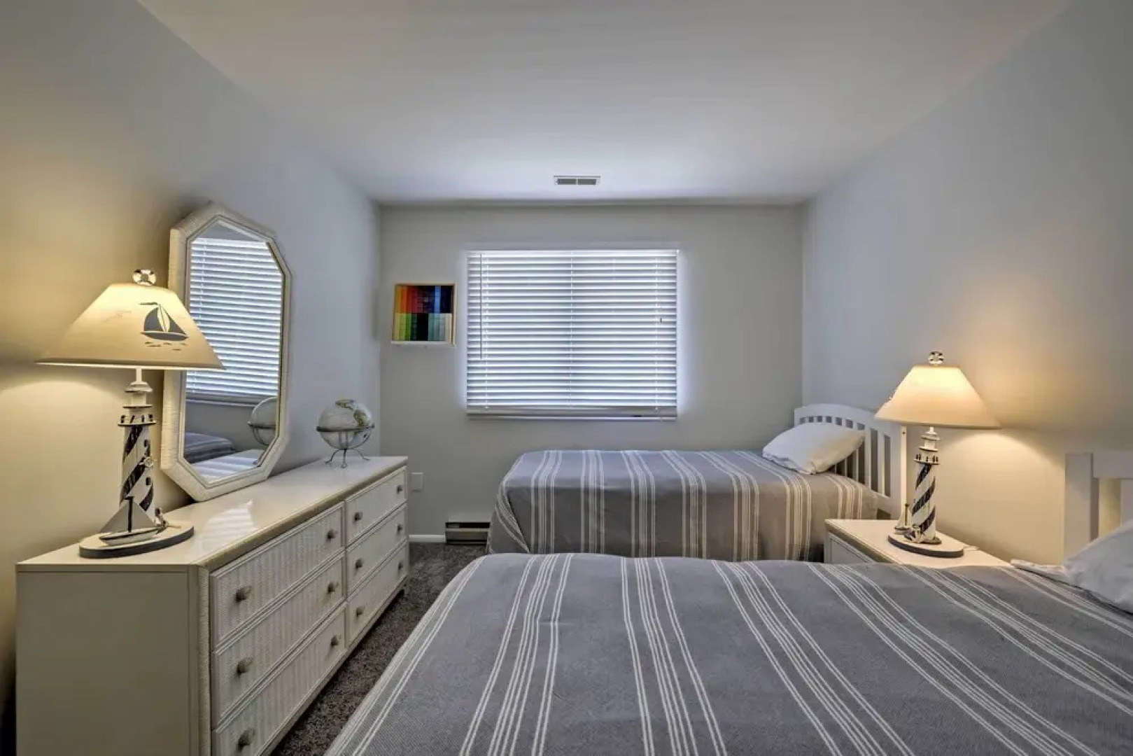 Central Sea Isle City Condo - 1 Block to the Beach