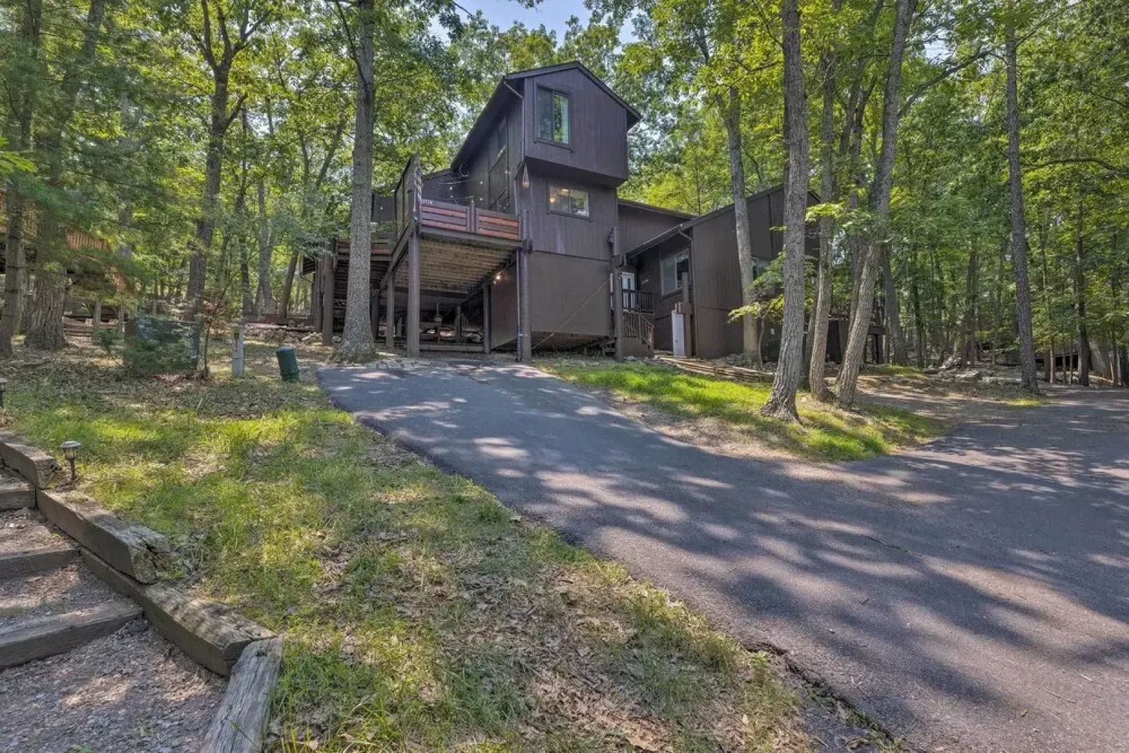 Top Shelf Home w/ Deck: 1 Mi to Ski Slopes!