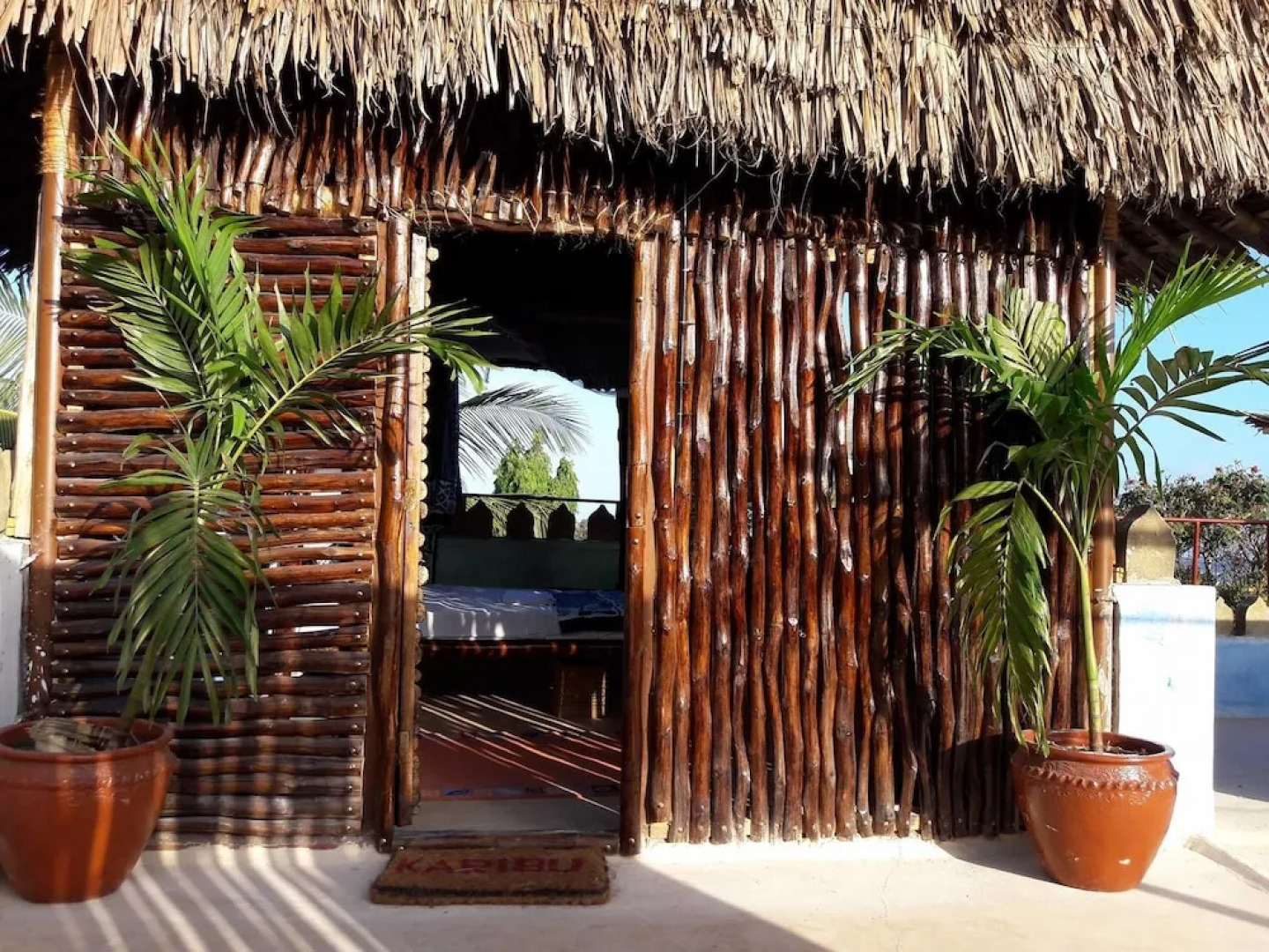 Tulia House - Hostel