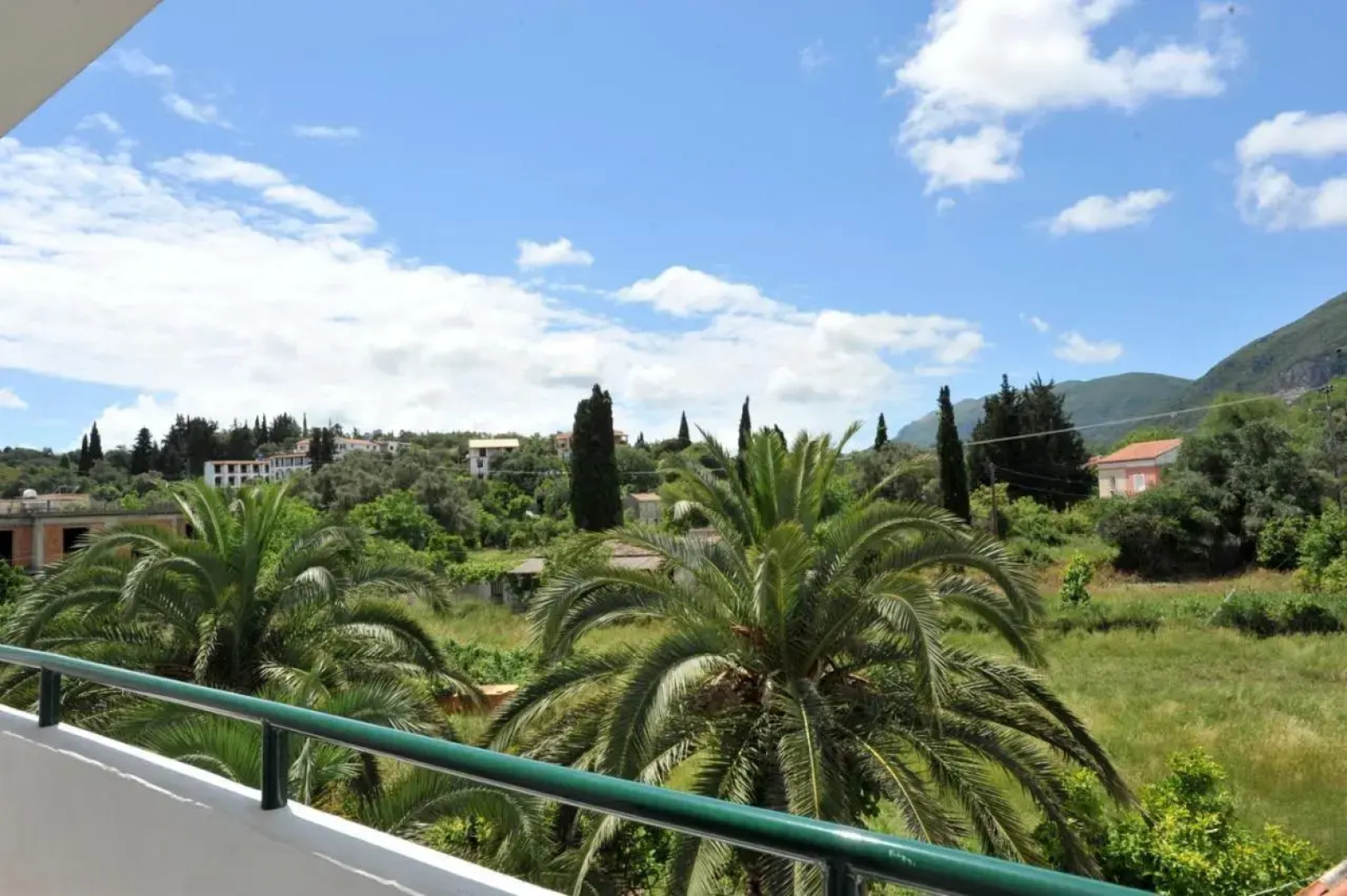 Kantaros Apartments