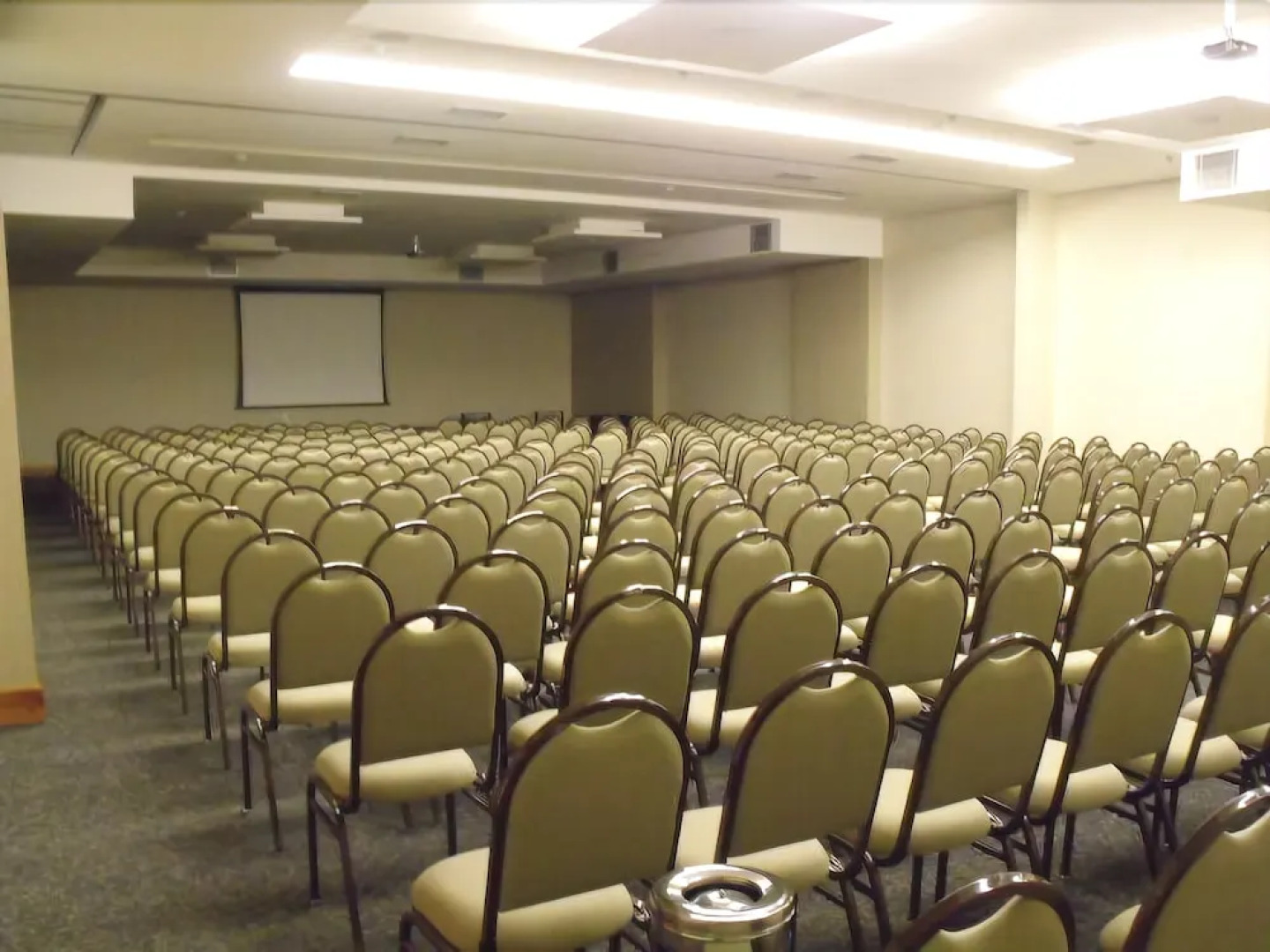 Caesar Business Manaus