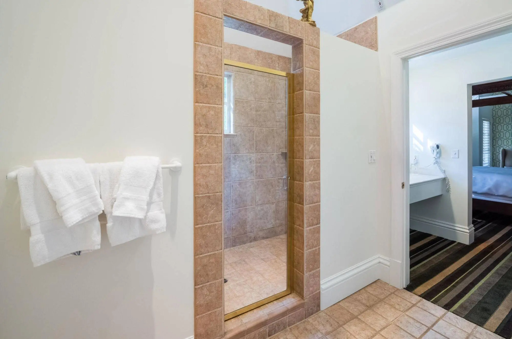 The Bergson, BW Signature Collection