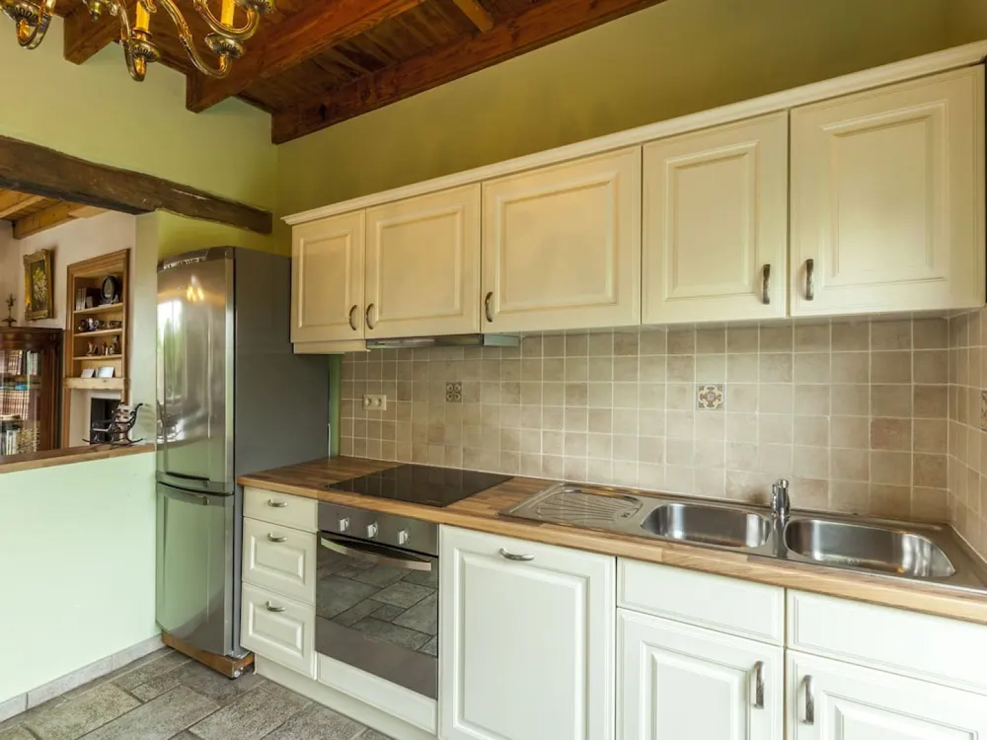 Elegant Farmhouse in Michelbeke - Brakel With Terrace, Garden