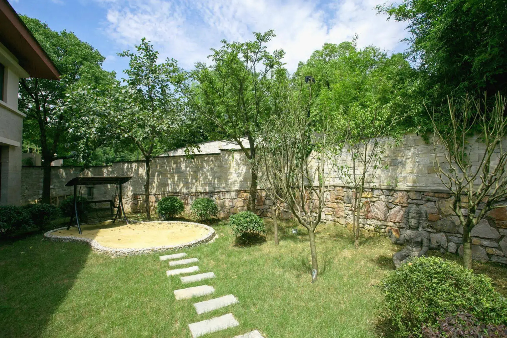 Nanjing Bali Yuanshu Vogue Hotspring Hotel