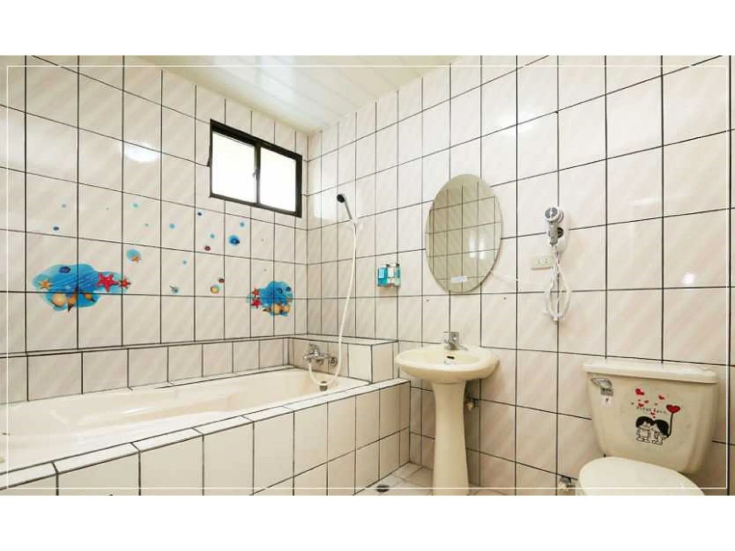 Chalucet Castle Hostel