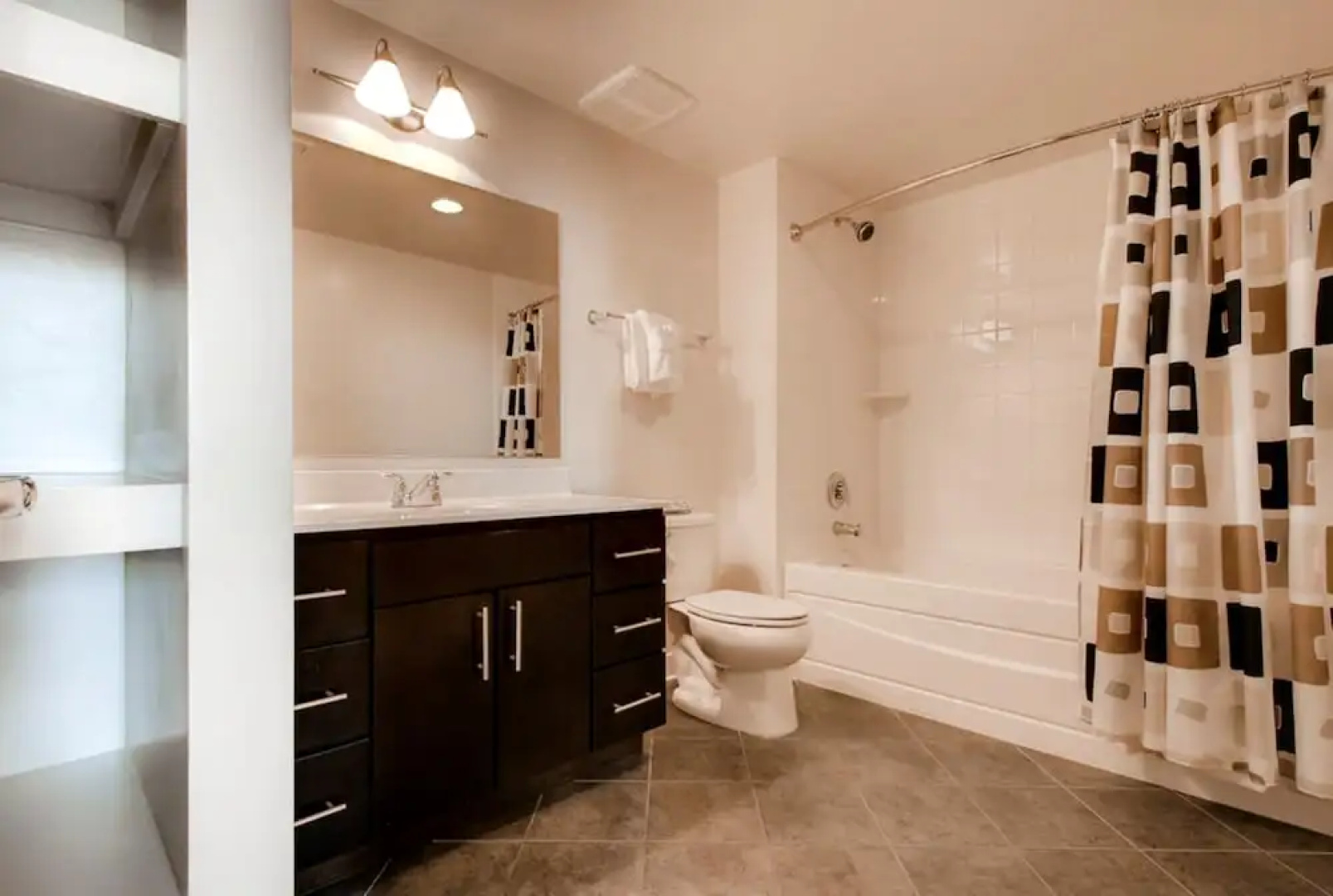 Global Luxury Suites at Fair St