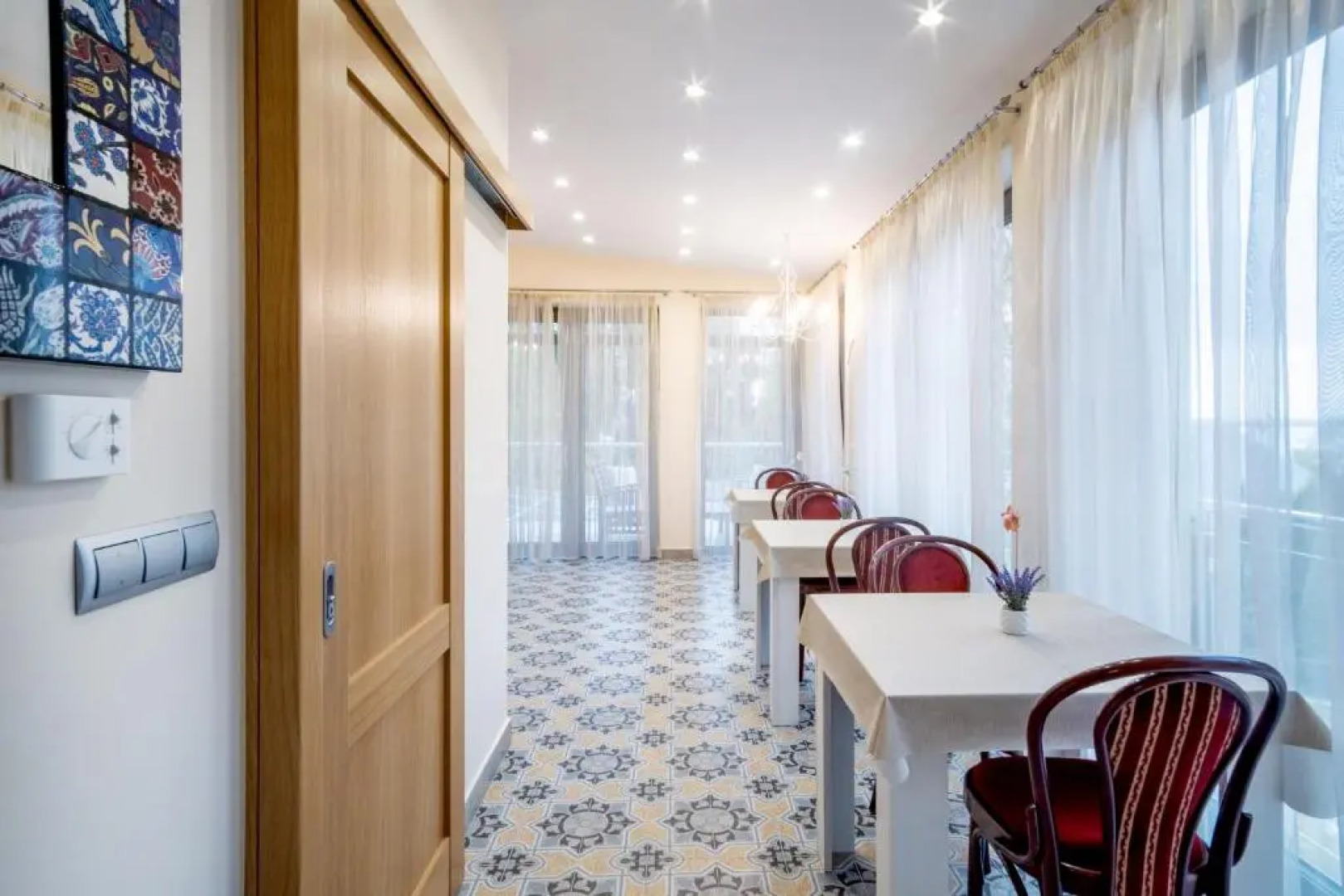 Kiss-Henézi Guest House