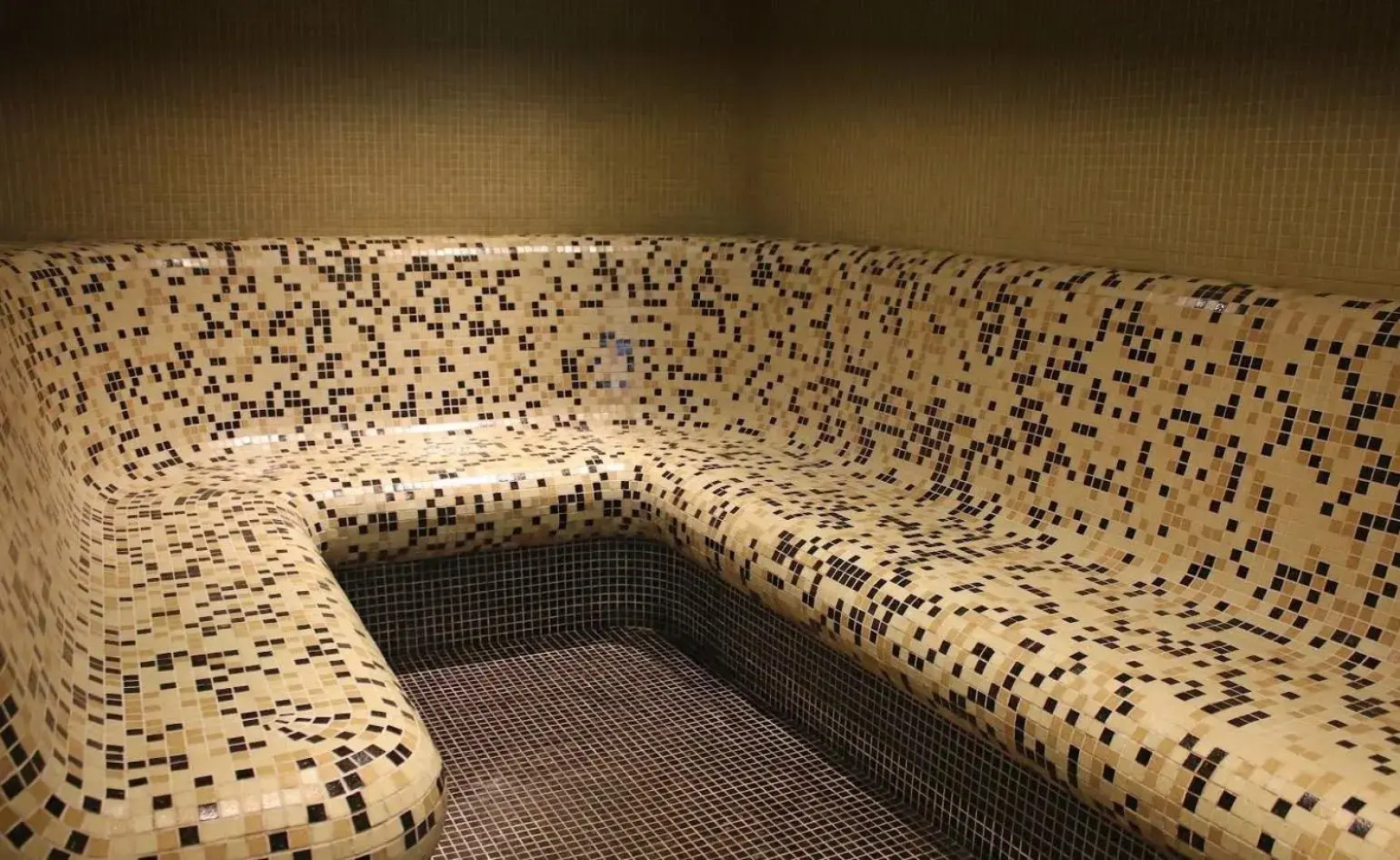 Aspen Resort Golf & Ski