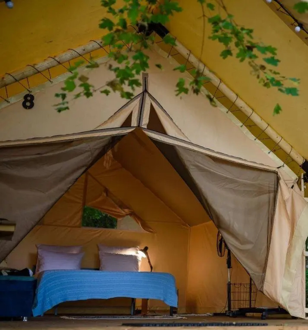 River Glamp (Ривер Глэмп)