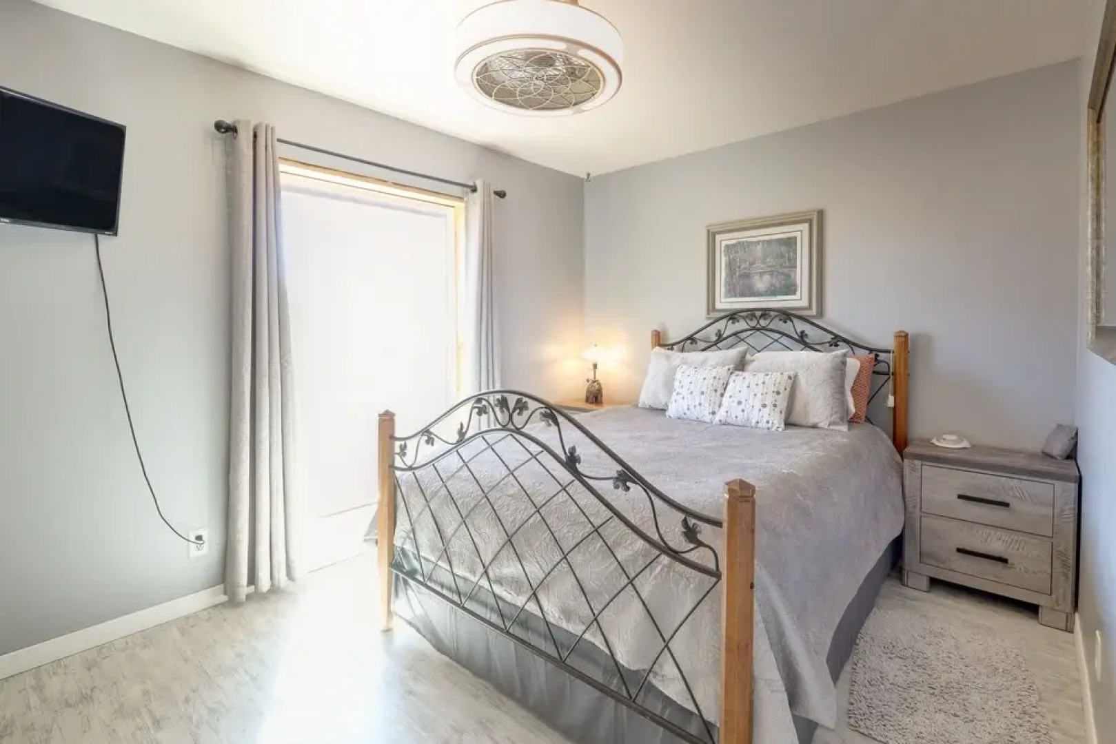 Elephant Butte Home w/ Propane Grill: 1 Mi to Lake