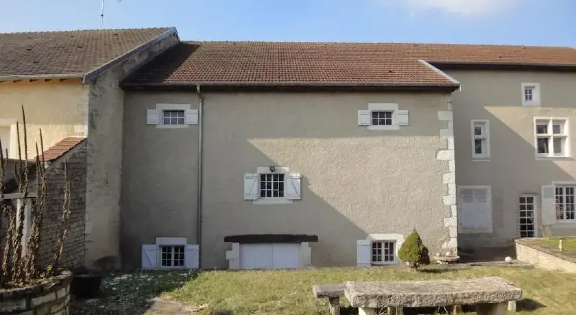 La Demeure du Gardien du Temps qui Passe