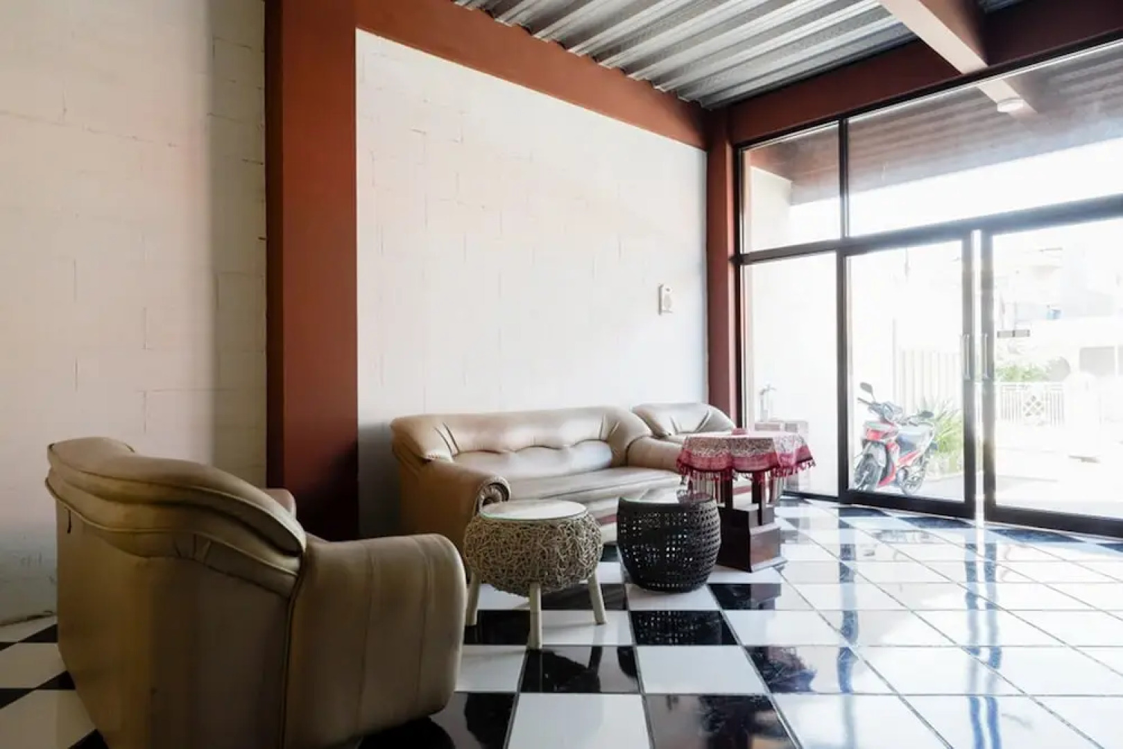 RedDoorz Syariah near Stasiun Pekalongan