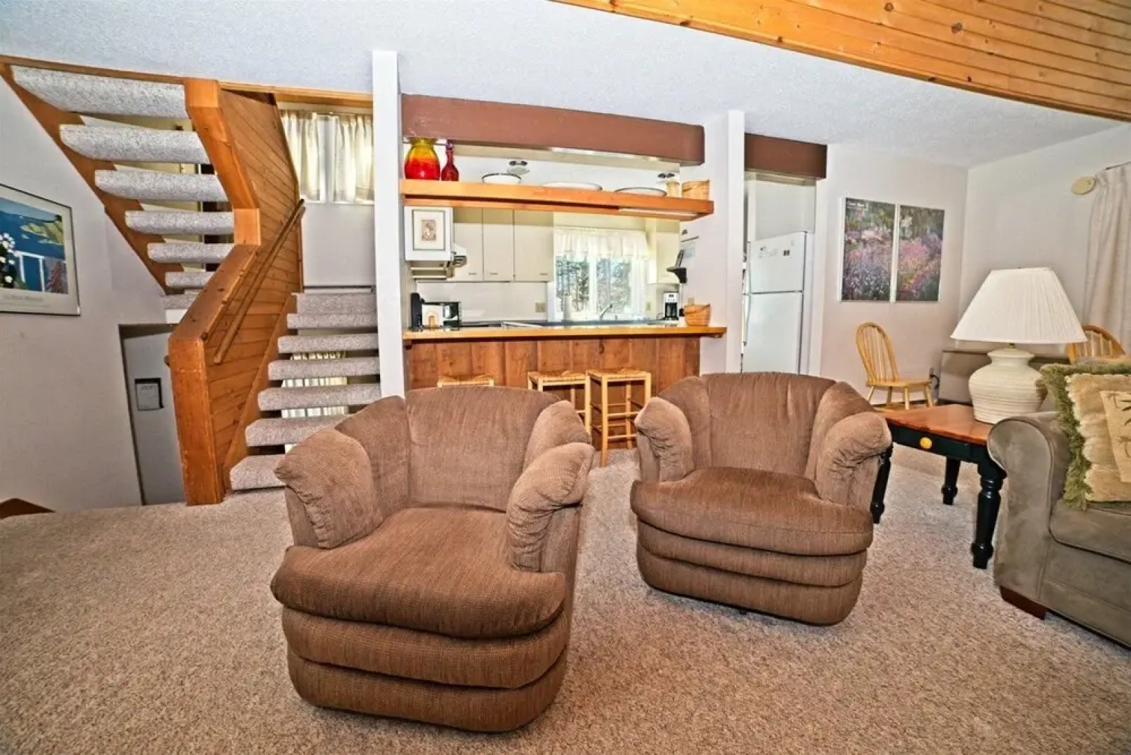 Waterville Valley Vacation Condo Close to Town Square and Free Shuttle to Ski Area! - Ss6v