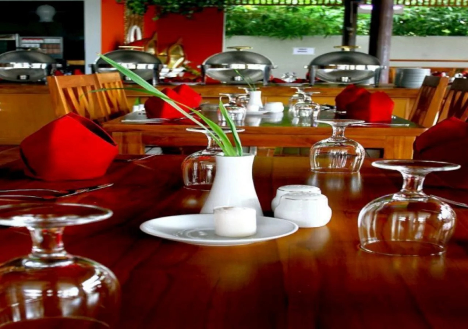 Grand Royal BIL Hotel