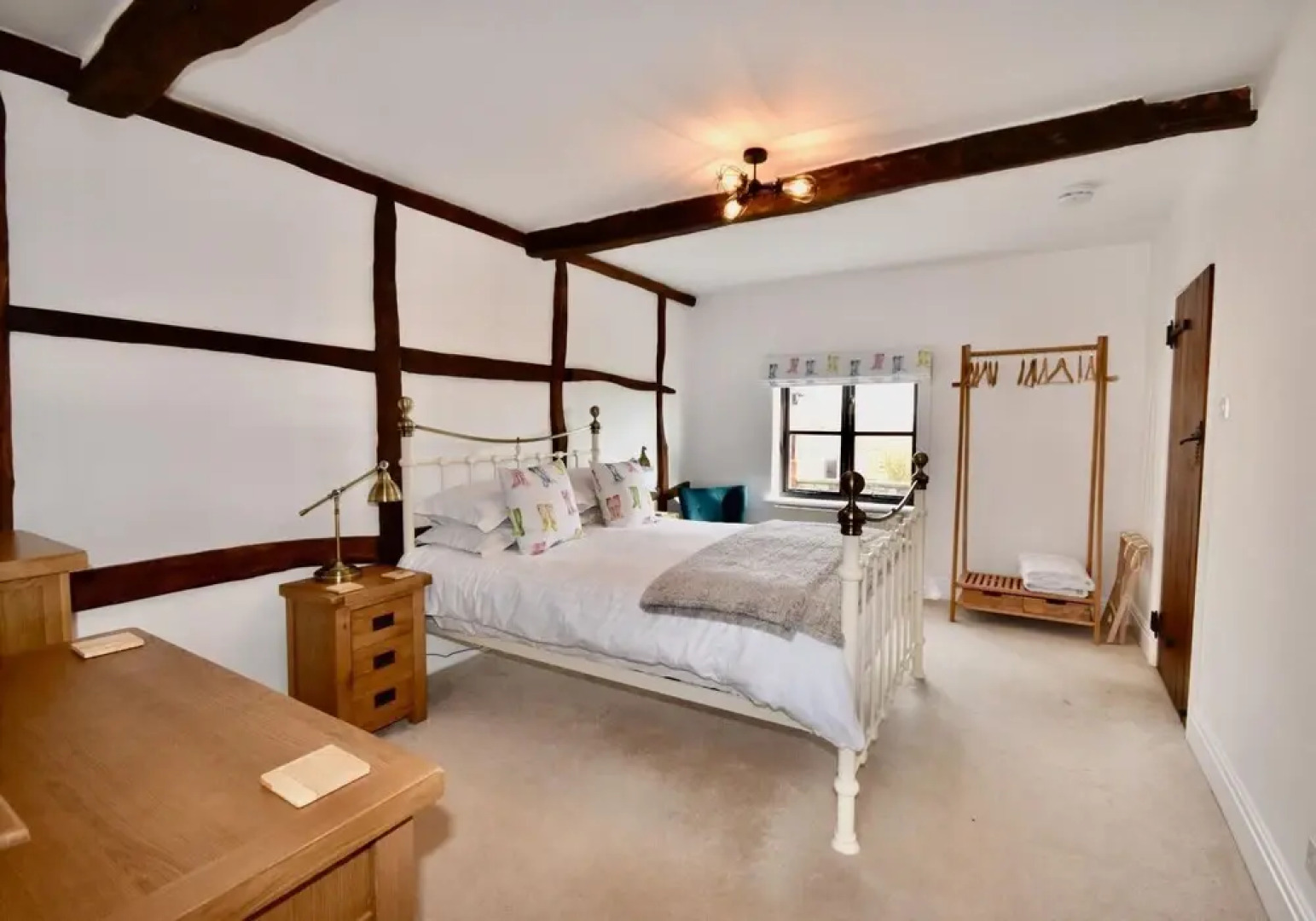 Old Byre is a Stunning Dog Friendly Barn Conversion Sleeps 6