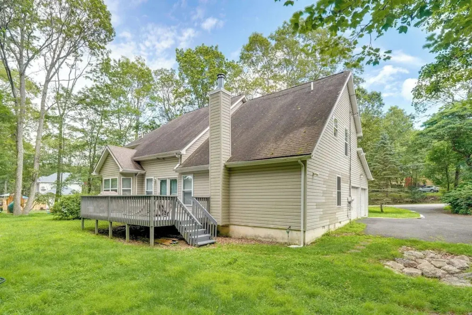 Tannersville House: Bar & Deck, 2 Mi to Ski Resort