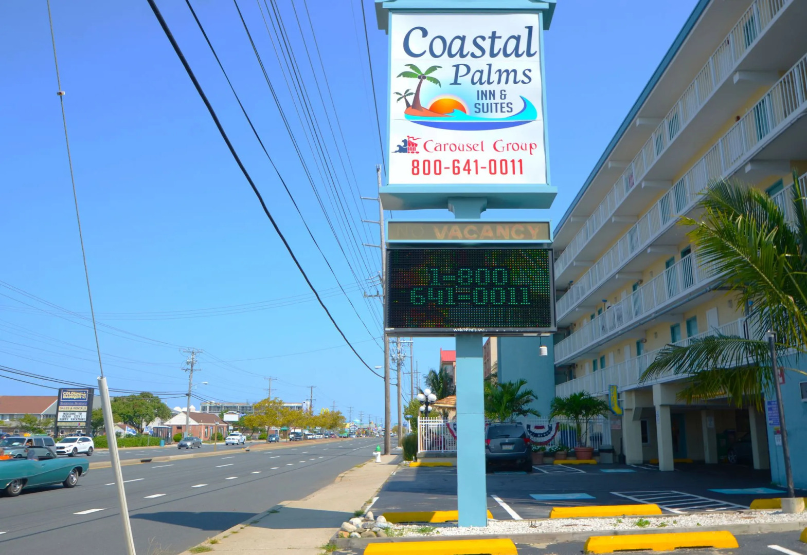 Coastal Palms Inn & Suites