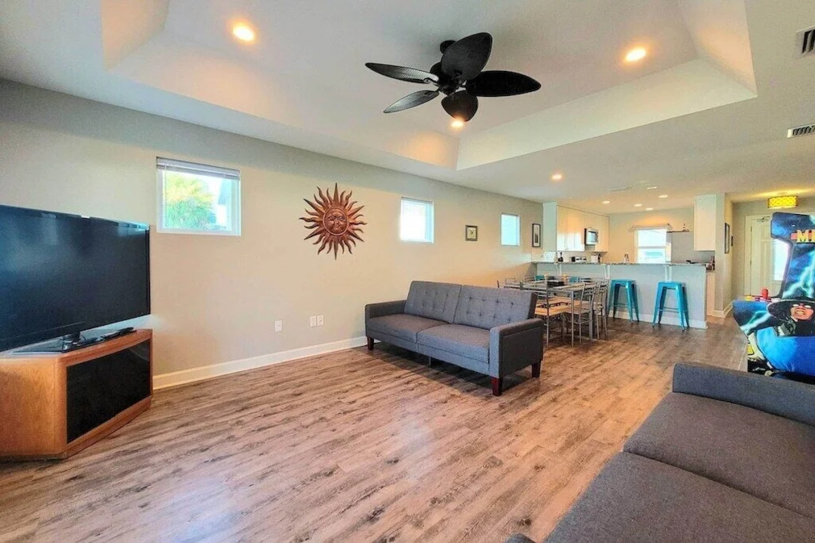 Sunset by the Sea at PCB New 226 Mbps Wifi