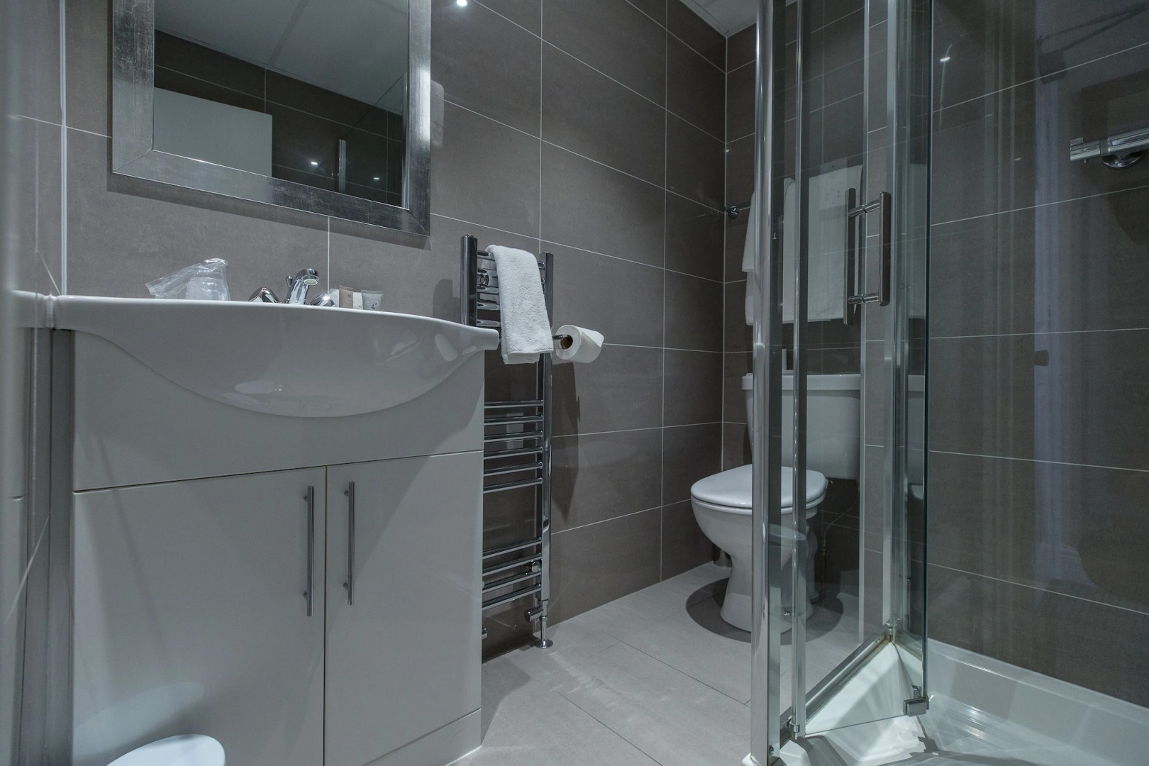 Kensington Gardens Hotel