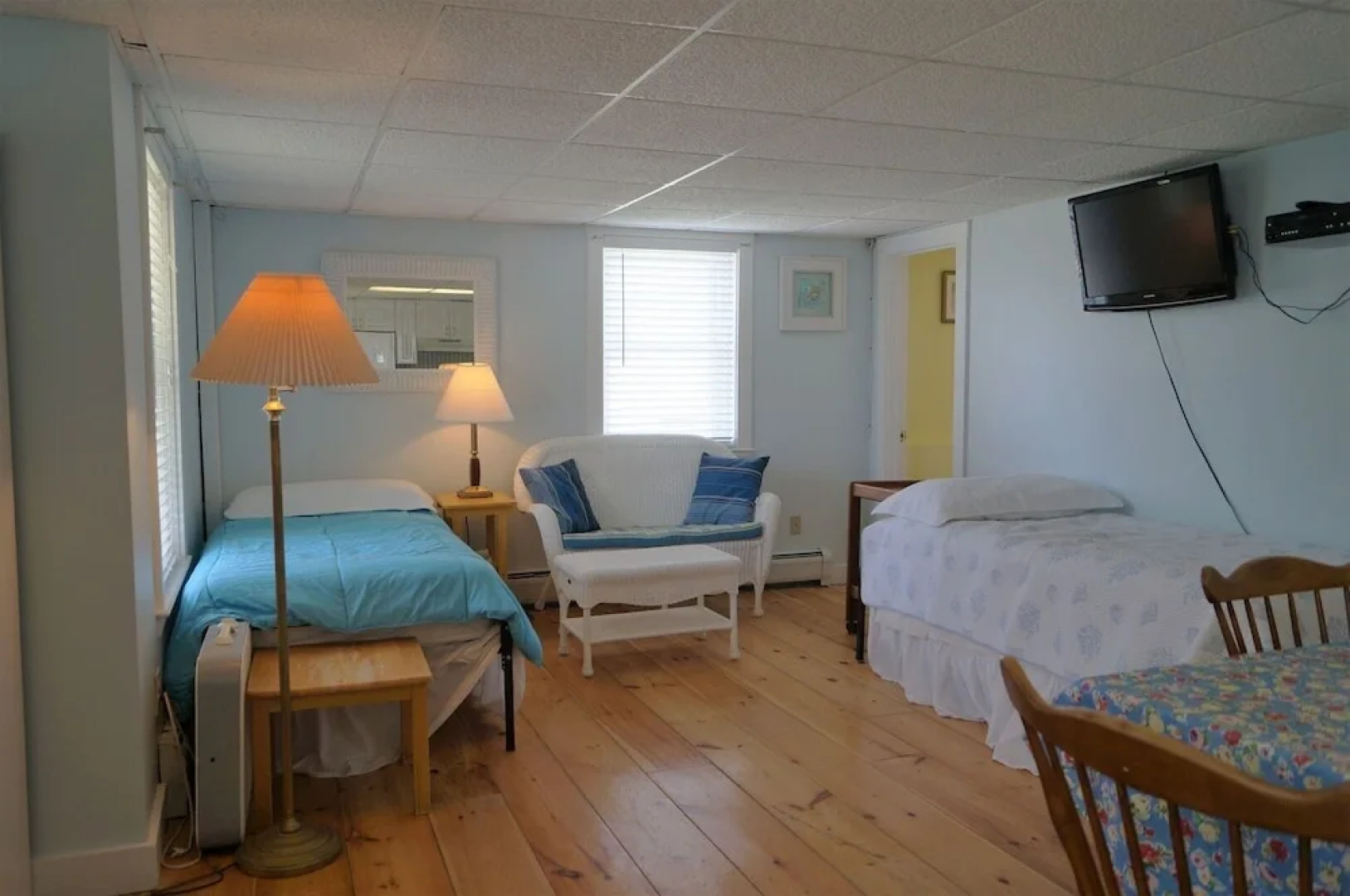 Short Sands View Y770-g Beautiful, Large Home Short Walk Through A Neighborhood To Short Sands Beach 4 Bedroom Home by RedAwning