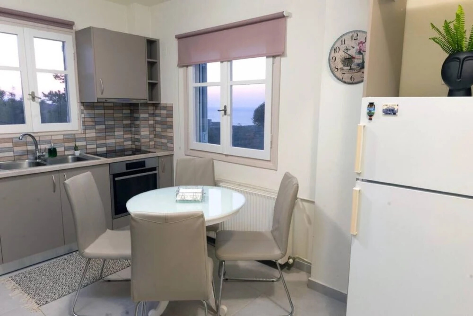 Sunset Bliss Villa in Karteros