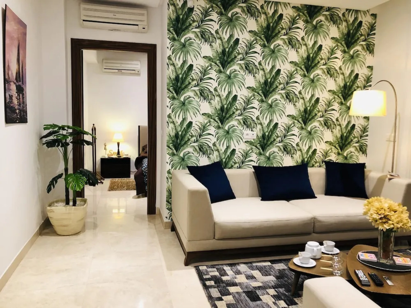 Business & View & jacuzzi