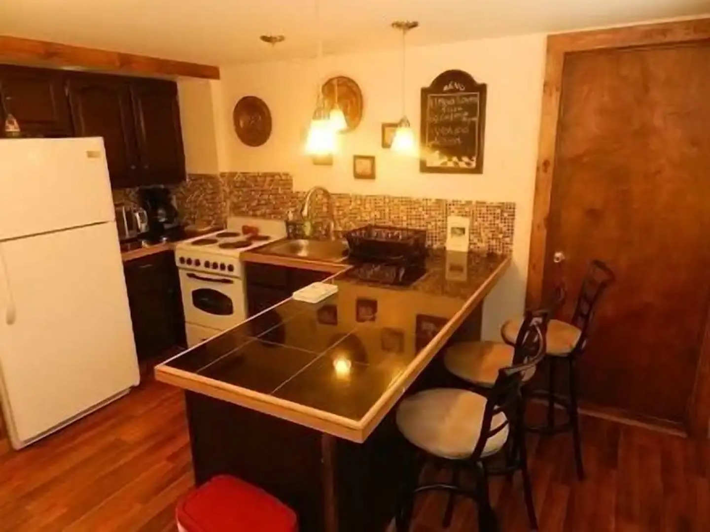 Blue Frost Apartments