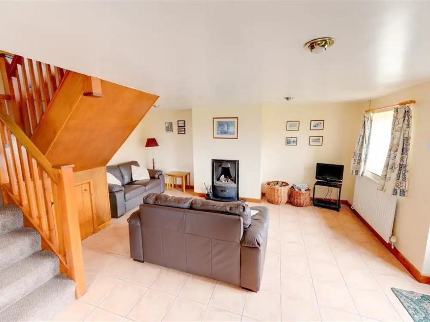 Enticing Holiday Home in Llandovery With Barbecue