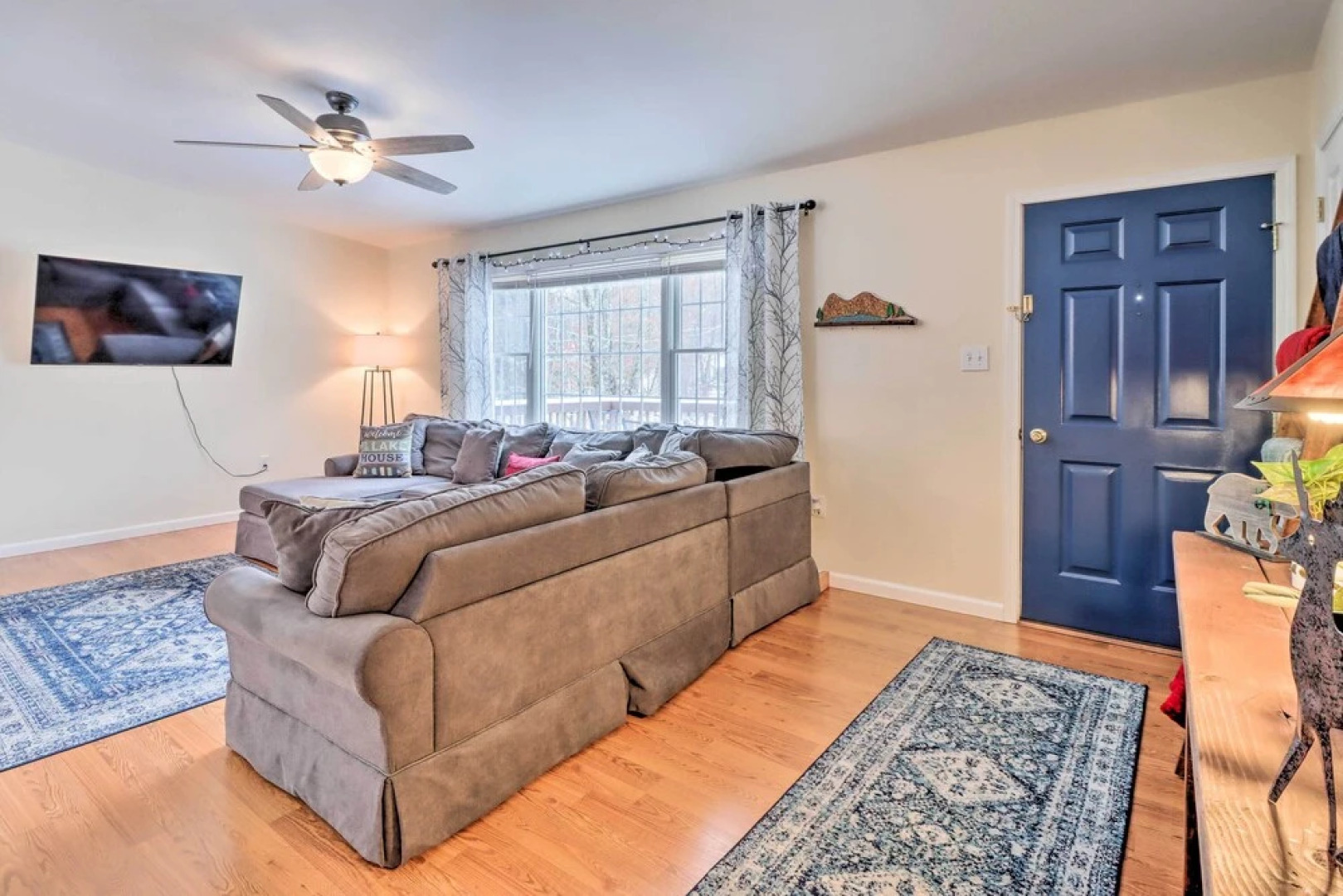 Albrightsville Home w/ Game Room < 1 Mi to Lake!