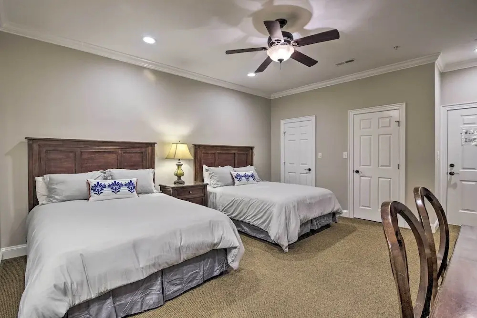 Resort-style Condo on Golf Course w/ Private Pool!