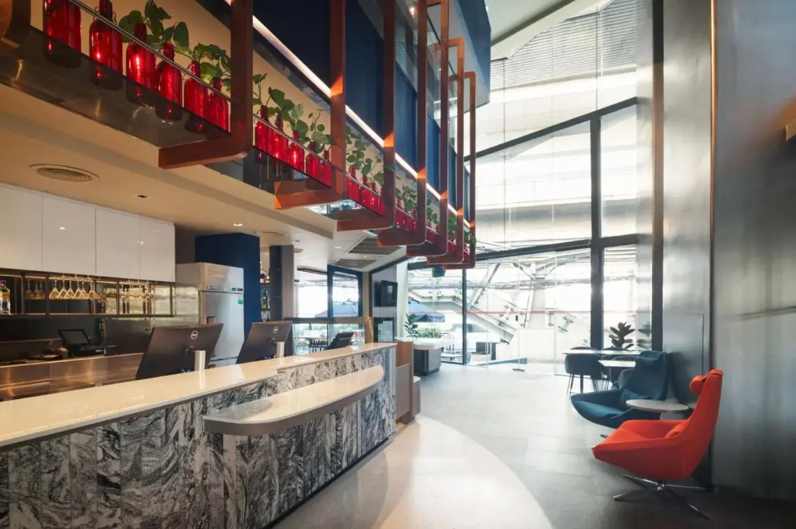 Lumen Bangkok Udomsuk Station