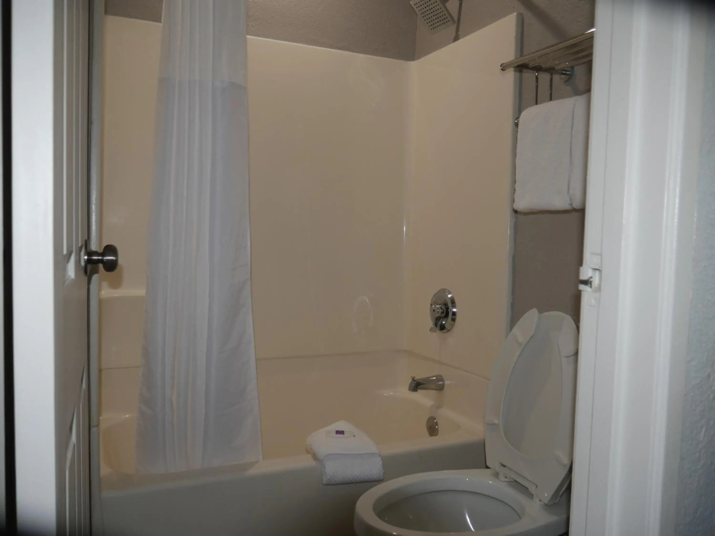 Motel 6 Tacoma, WA - South