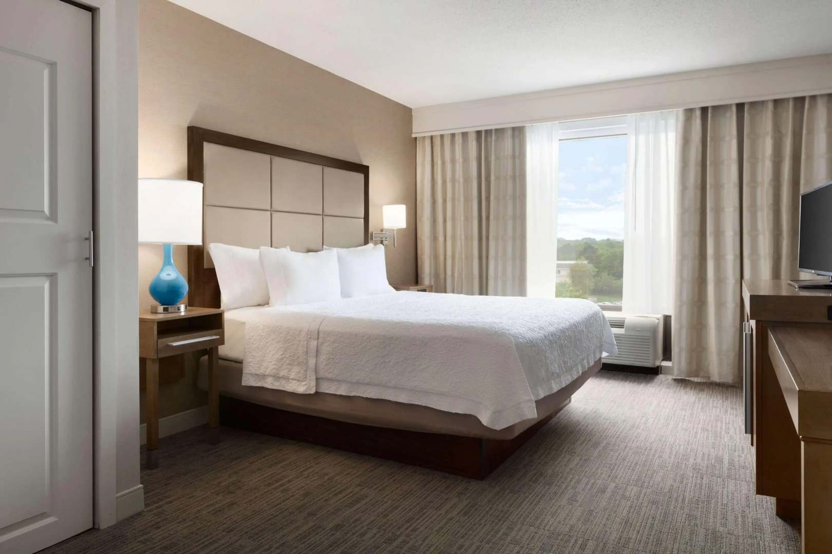 Hampton Inn Long Island-Brookhaven