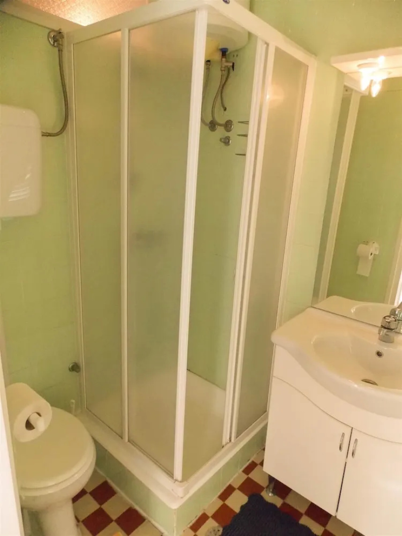 Apartments Tona