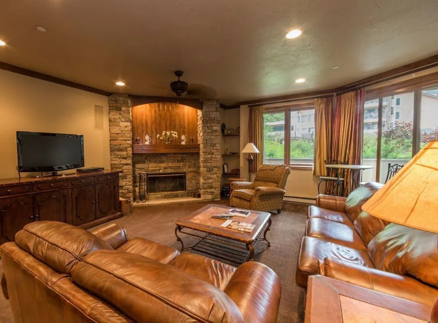 Strawberry Park-Beaver Creek - Superior Condominium Ski-in/Ski-Out