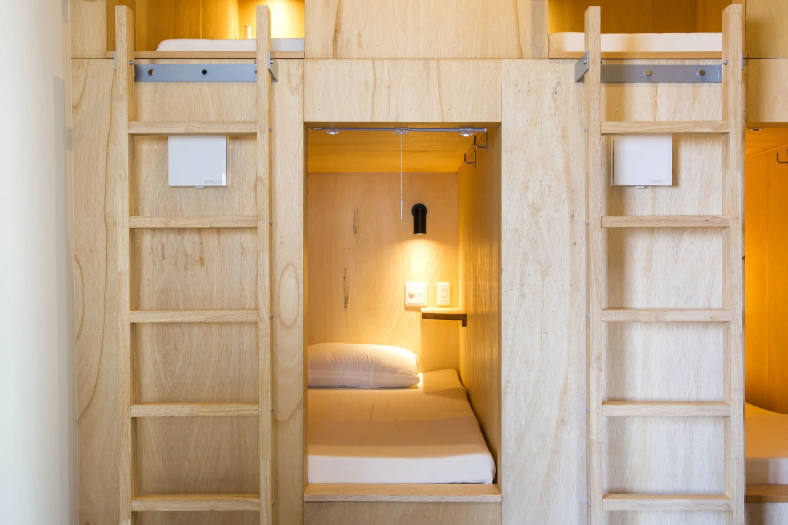 Nagonoya Cafe Guest House - Hostel