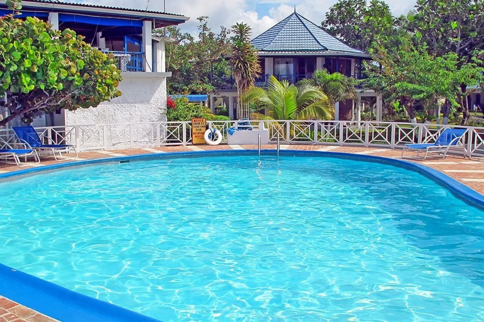 Negril Tree House Resort