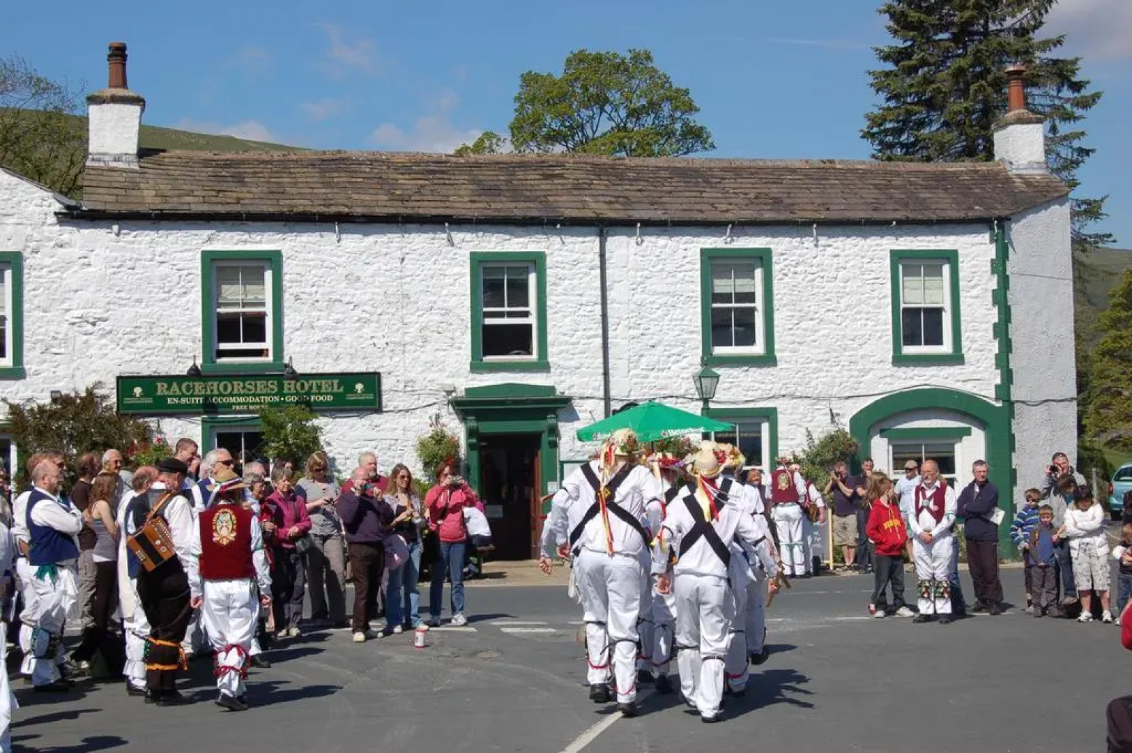 The Racehorses Hotel