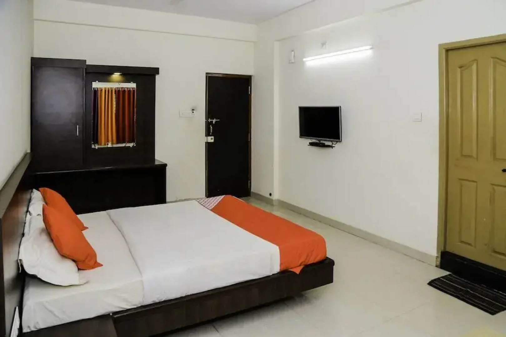 Hotel Nagu Palace by OYO Rooms
