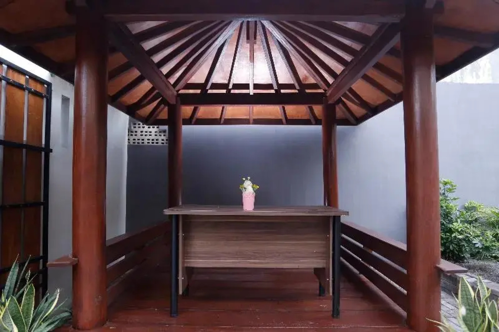 Life Ethes Exclusive