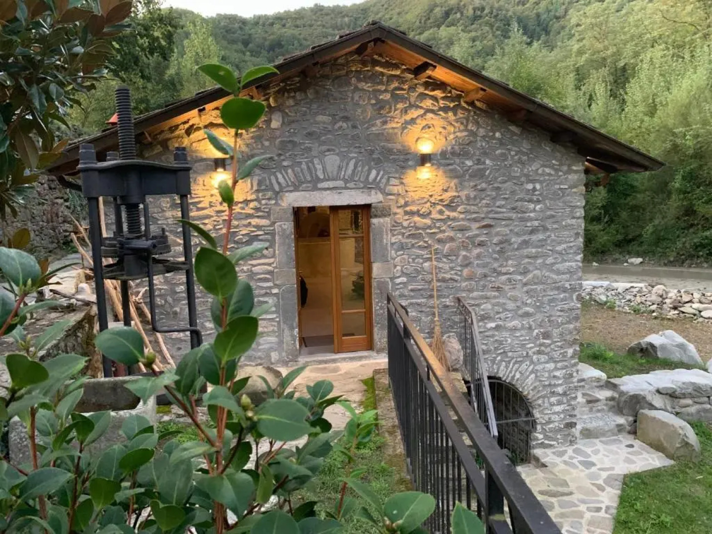 Magic Mill Castagnetoli