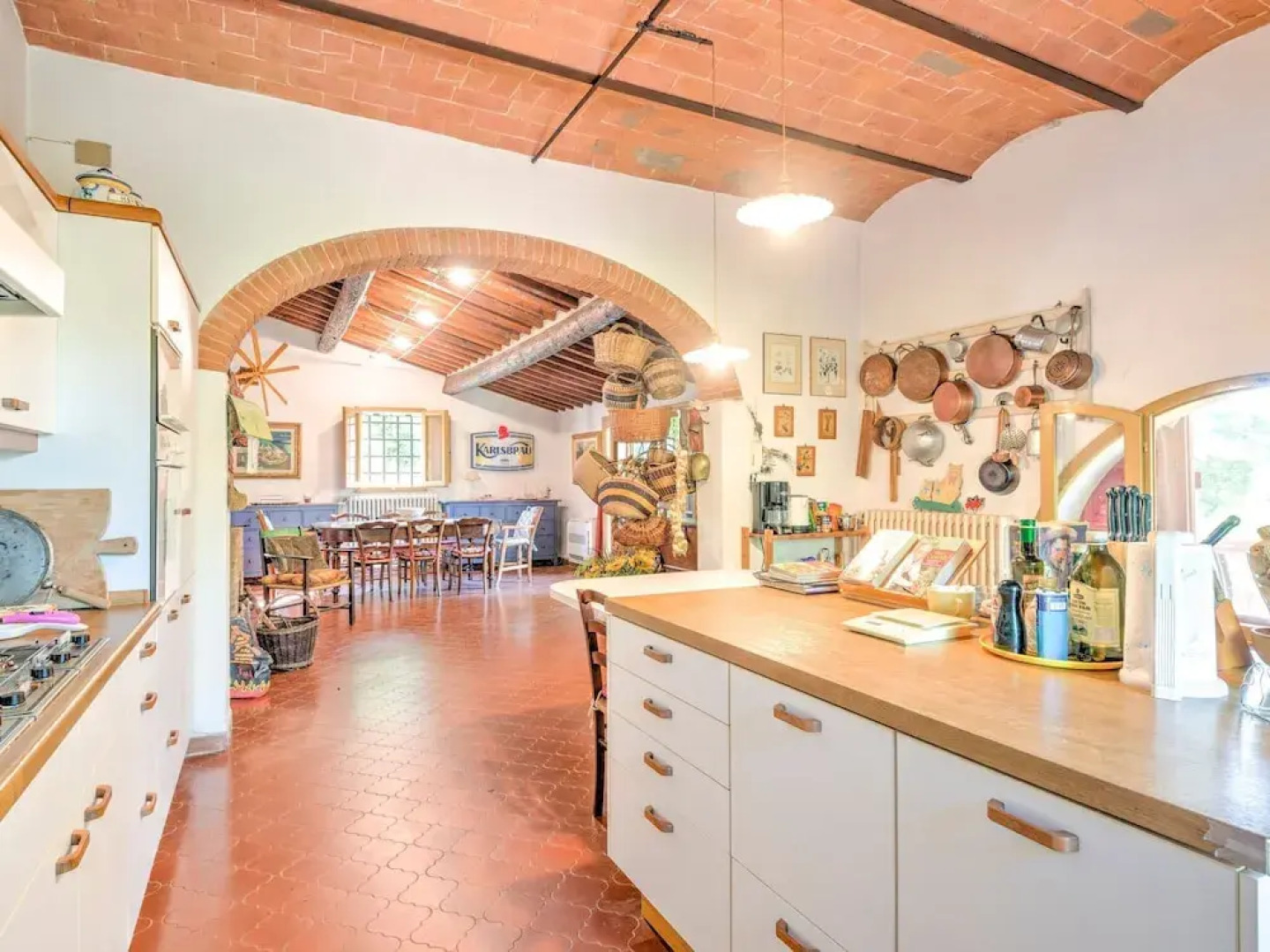 Hilltop Holiday Home in San Miniato with Hot Tub