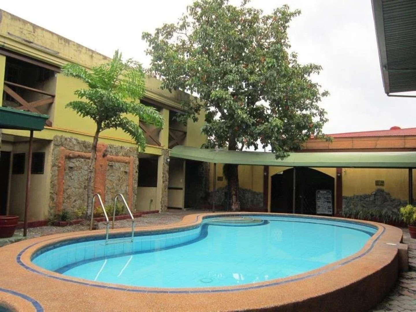 Saltimboca Tourist Inn