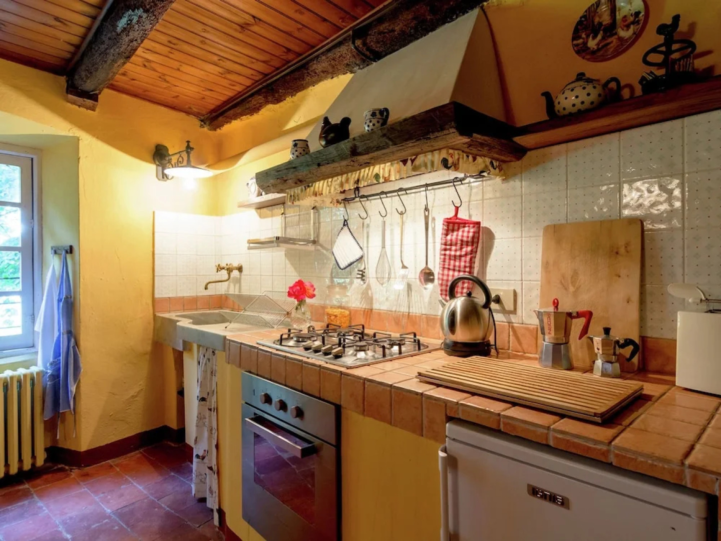 Beautiful Castle in Tagliolo Monferrato with Barbecue