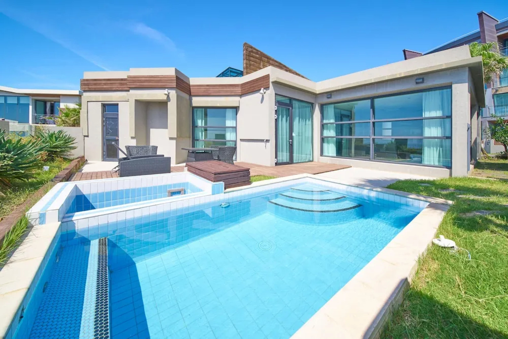 Scarboro Hotel & Exclusive Resort