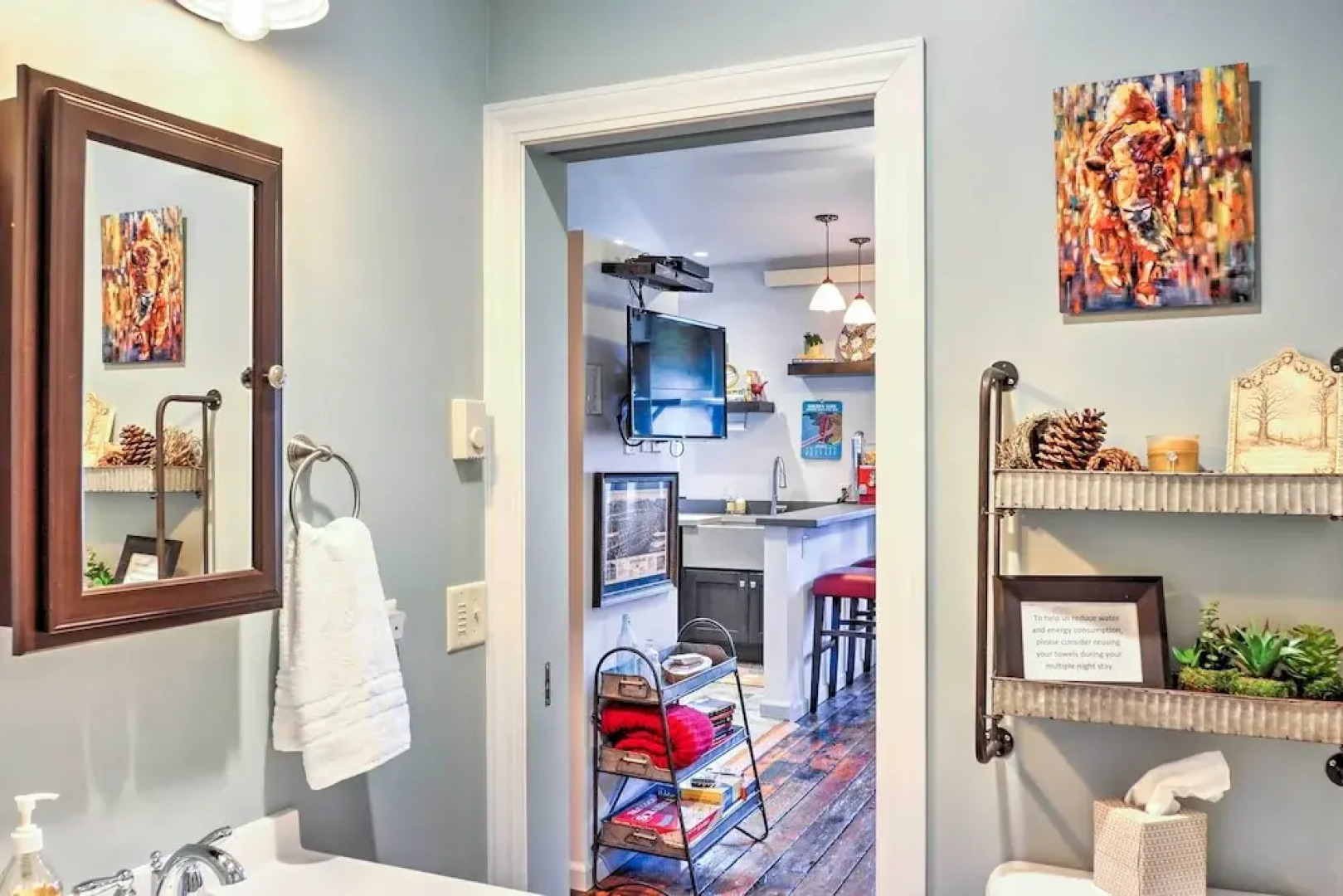 Walkable Studio Apartment in Downtown Livingston!