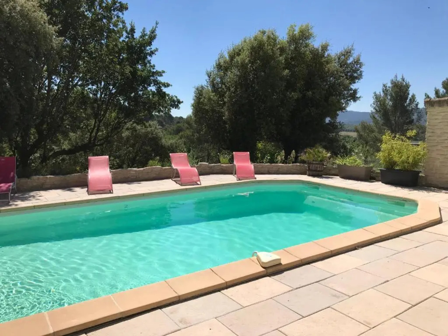Agréable partie de maison avec piscine en plein cœur du Luberon (Vaucluse), pour 4/6 personnes. LS2-356 INFIERMA